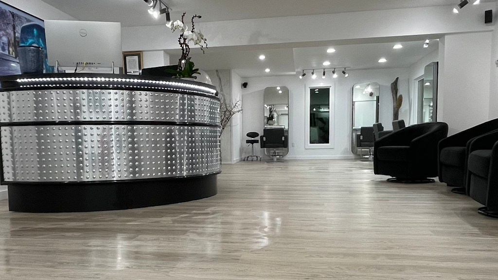 La Méche Hair Design 08525