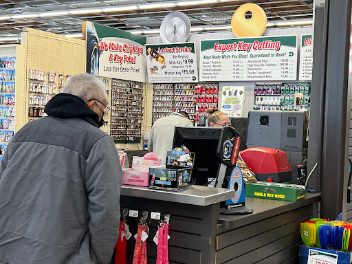 Hardware Store «Dale Hardware Inc», reviews and photos, 3700 Thornton Ave, Fremont, CA 94536, USA