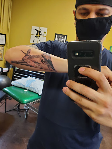 Tattoo Shop «House of Tattoo!», reviews and photos, 2703 6th Ave, Tacoma, WA 98406, USA