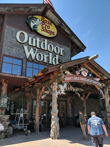 Sporting Goods Store «Bass Pro Shops», reviews and photos, 11550 Lakeridge Pkwy, Ashland, VA 23005, USA