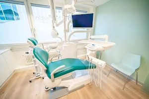 Zahnarztpraxis Zürich beim HB Zürich - Dr. med. dent. Eggenschwiler / Dr. med. dent. Imfeld image