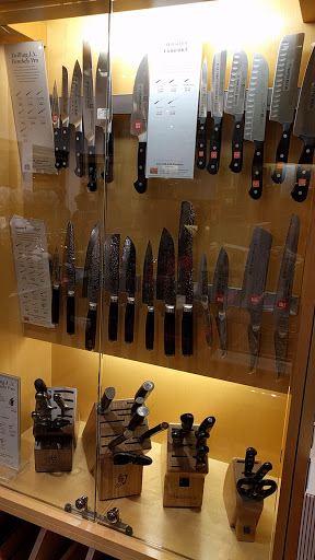 Kitchen Supply Store «Williams-Sonoma», reviews and photos, 122 N Santa Cruz Ave, Los Gatos, CA 95030, USA