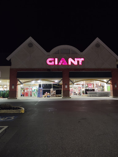 Grocery Store «Giant Food Stores», reviews and photos, 225 Lancaster Ave, Malvern, PA 19355, USA