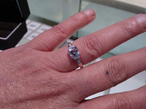 Jewelry Store «Jared The Galleria of Jewelry», reviews and photos, 1620 Arden Way, Sacramento, CA 95815, USA