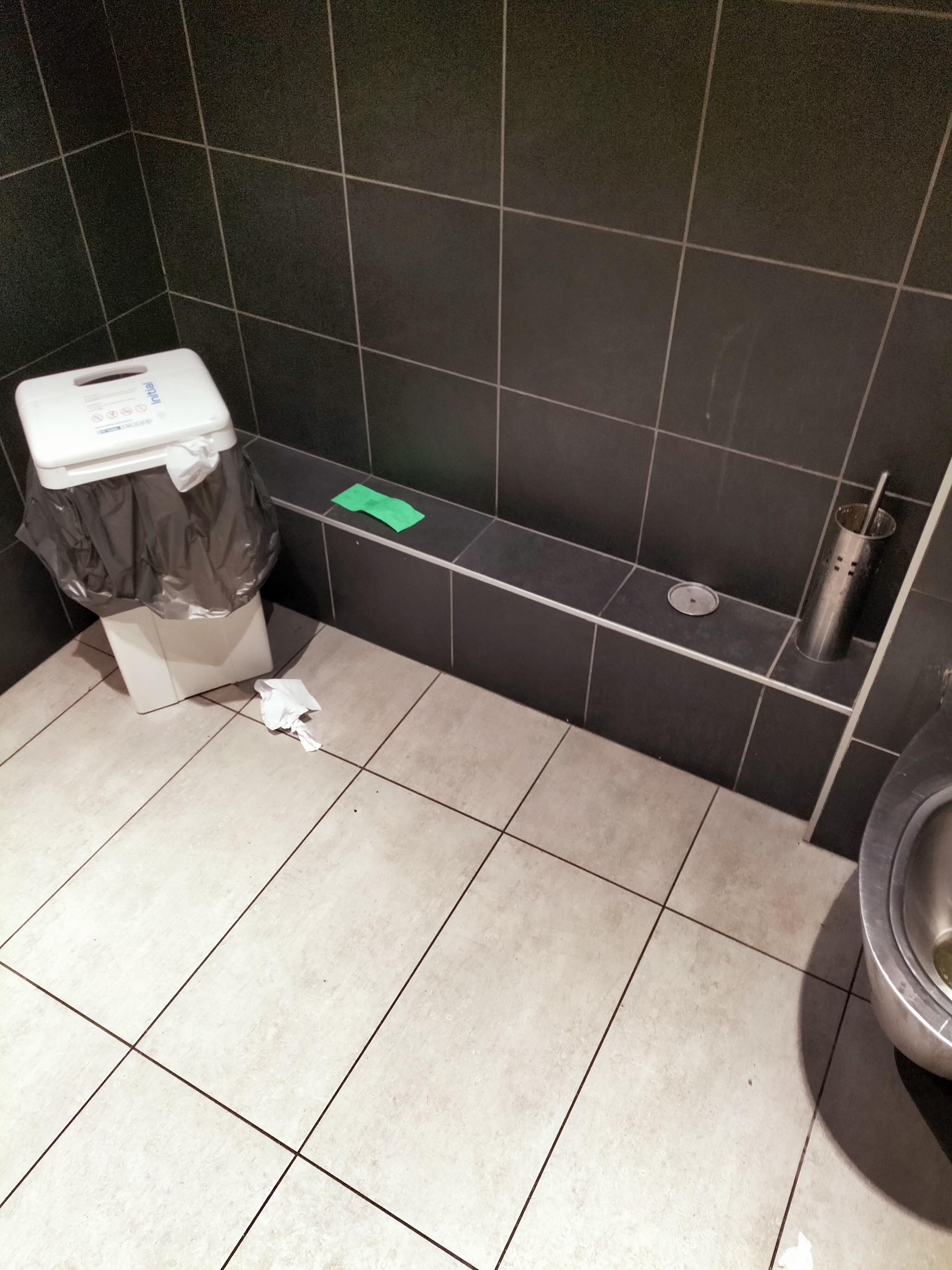 Photo n° 4 de l'avis de Erz. fait le 19/12/2023 à 19:42