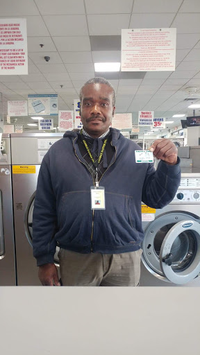 Laundromat «Drop A Load Laundromat», reviews and photos, 350 W St Georges Ave, Linden, NJ 07036, USA