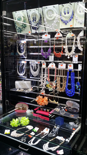 Beauty Supply Store «Beauty USA», reviews and photos, 12687 Laurel Bowie Rd, Laurel, MD 20708, USA