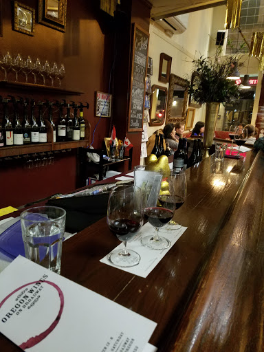 Wine Bar «Oregon Wines On Broadway», reviews and photos, 515 SW Broadway, Portland, OR 97205, USA