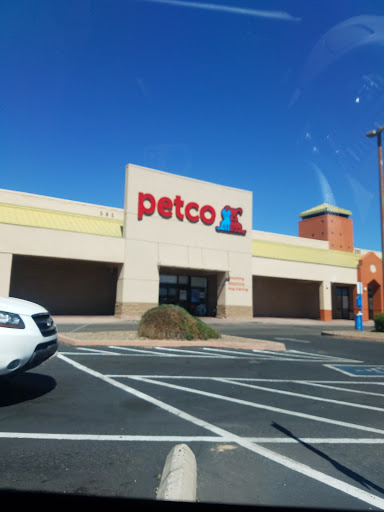 Pet Supply Store «Petco Animal Supplies», reviews and photos, 585 E Wetmore Rd, Tucson, AZ 85705, USA