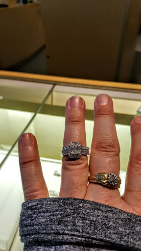 Jewelry Store «Jared The Galleria of Jewelry», reviews and photos, 8520 Keystone Crossing, Indianapolis, IN 46240, USA