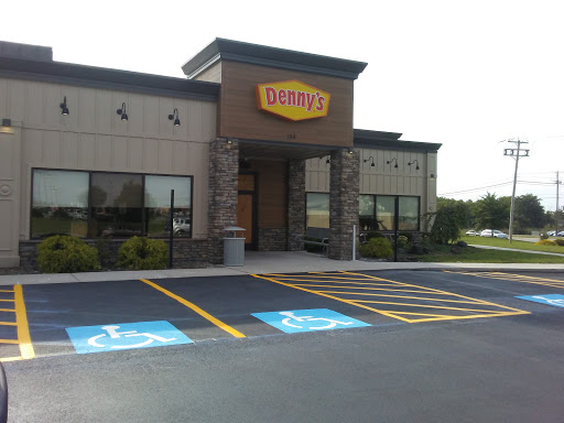 Used Car Dealer «Apple CDJR of Hanover», reviews and photos, 200 Eisenhower Dr, Hanover, PA 17331, USA