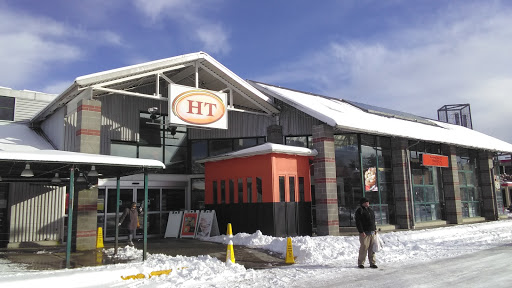 Grocery Store «HT Oaktree Market», reviews and photos, 10008 Aurora Ave N, Seattle, WA 98133, USA