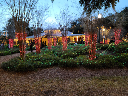 Park «Donnelly Park», reviews and photos, 530 N Donnelly St, Mt Dora, FL 32757, USA