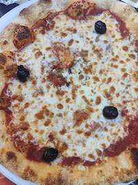 Pizza du Pizzas à emporter La Pizzéria de l'Église - Restaurant Pizzeria Le Lavandou - n°17