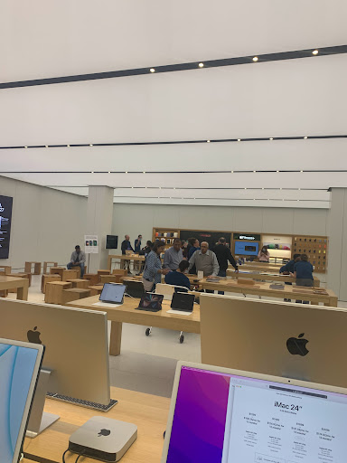 Computer Store «Apple Menlo Park», reviews and photos, 55 Parsonage Rd, Edison, NJ 08837, USA