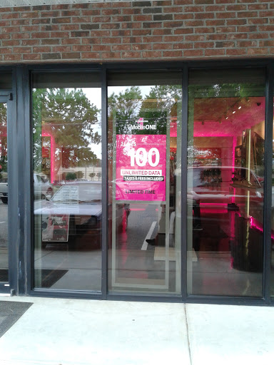 Cell Phone Store «T-Mobile», reviews and photos, 1930 E Main St b, Spartanburg, SC 29307, USA