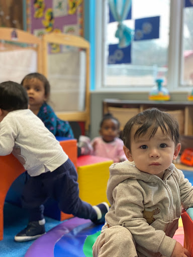 Day Care Center «Sparkles! Child Care Centers at Fair Oaks», reviews and photos, 12001 Lee Hwy, Fairfax, VA 22030, USA