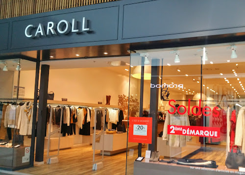 Magasin de vêtements pour femmes Caroll Bordeaux Mérignac Mérignac