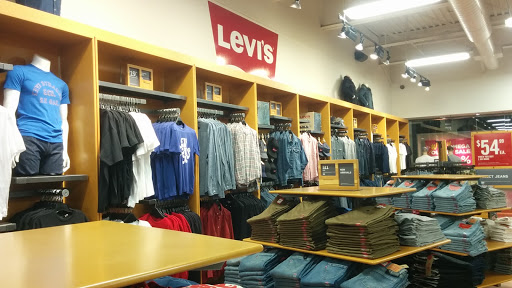 Levi's Jeans at Dixie Outlet Mall