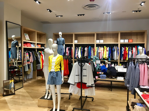Clothing Store «J.Crew», reviews and photos, 3423 N Southport Ave, Chicago, IL 60657, USA