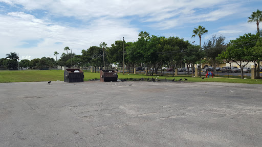 Grocery Store «Winn-Dixie», reviews and photos, 900 S Main St, Belle Glade, FL 33430, USA