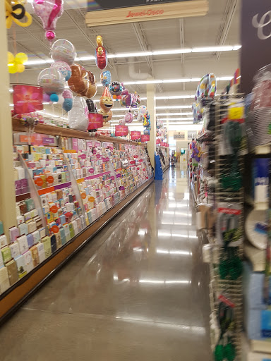 Grocery Store «Jewel-Osco», reviews and photos, 16 S Waukegan Rd, Deerfield, IL 60015, USA