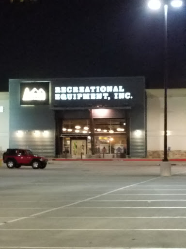 Camping Store «REI», reviews and photos, 17717 Tomball Pkwy, Houston, TX 77064, USA