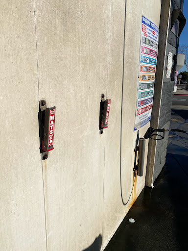 Self Service Car Wash «Magic Wand Car Wash», reviews and photos, 3115 Lincoln Blvd, Santa Monica, CA 90405, USA