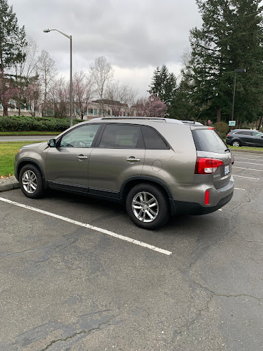 Used Car Dealer «Carson Cars», reviews and photos, 13806 WA-99, Lynnwood, WA 98087, USA