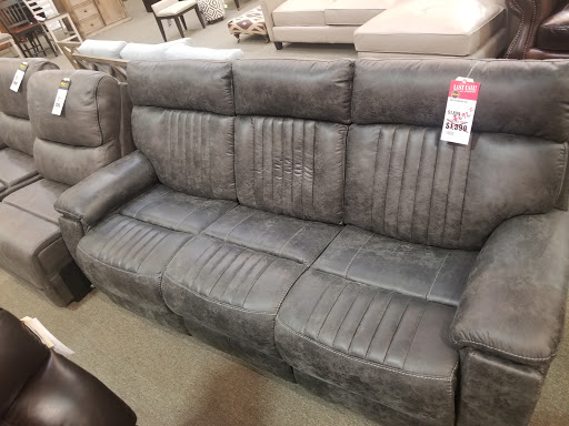 Furniture Store «The Dump Furniture Outlet», reviews and photos, 10251 North Fwy, Houston, TX 77037, USA