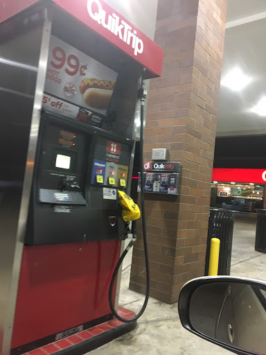 Gas Station «QuikTrip», reviews and photos, 2321 N Beach St, Haltom City, TX 76111, USA