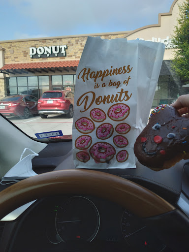 Donut Shop «Donut House», reviews and photos, 6421 Riverside Dr #110, Irving, TX 75039, USA