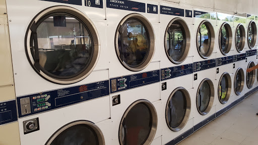 Laundromat «Bubbly Mist Laundry», reviews and photos, 913 E Main St, Clute, TX 77531, USA