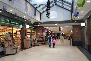 Winkelcentrum Westwijk image