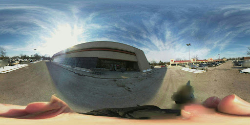 Thrift Store «The Salvation Army Family Store & Donation Center», reviews and photos, 823 E Auburn Rd, Rochester Hills, MI 48307, USA