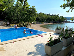 Slamni Beach'in fotoğrafı imkanlar alanı
