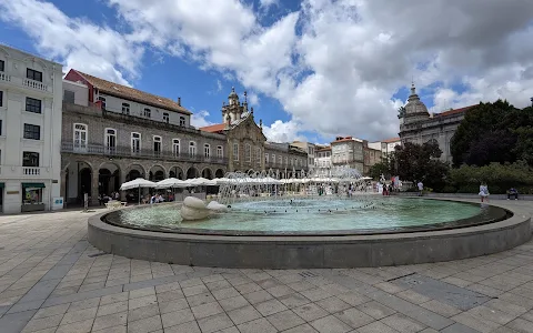 Chafariz da Praça da República image