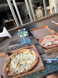 Plats et boissons du Pizzas à emporter La Perla Pizzeria - La Rochelle - n°1