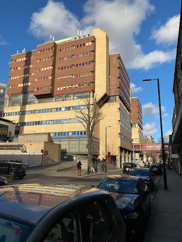 Comments and reviews of St Mary's Hospital