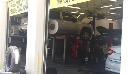 Tire Shop «Tires Plus», reviews and photos, 36003 E Lake Rd S, Palm Harbor, FL 34685, USA