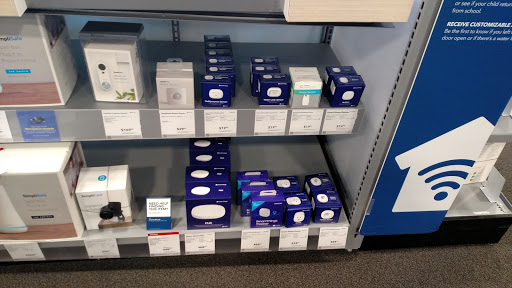 Electronics Store «Best Buy», reviews and photos, 1876 S Randall Rd, Geneva, IL 60134, USA