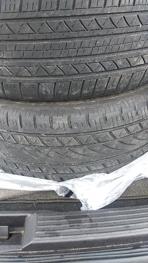 Tire Shop «Walmart Tires & Auto Parts», reviews and photos, 1050 N Rohlwing Rd, Addison, IL 60101, USA