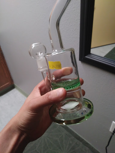 Tobacco Shop «ZIK SEATTLE SMOKE SHOP», reviews and photos, 419 Cedar St, Seattle, WA 98121, USA