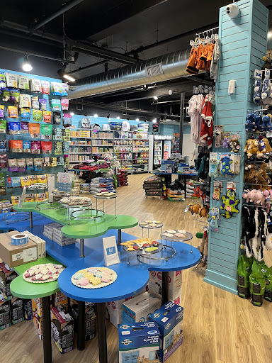 Pet Supply Store «Dogge Style Pets Passyunk», reviews and photos, 1700 E Passyunk Ave, Philadelphia, PA 19148, USA