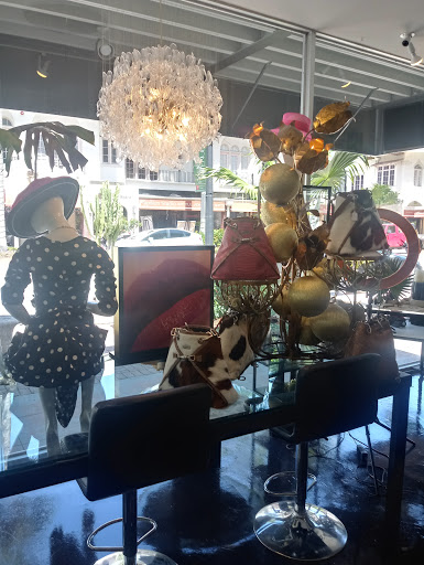 Beauty Salon «Ana Molinari Salon Spa Boutique», reviews and photos, 52 S Palm Ave, Sarasota, FL 34236, USA