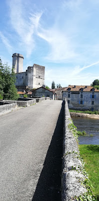 Bourdeilles à Bourdeilles