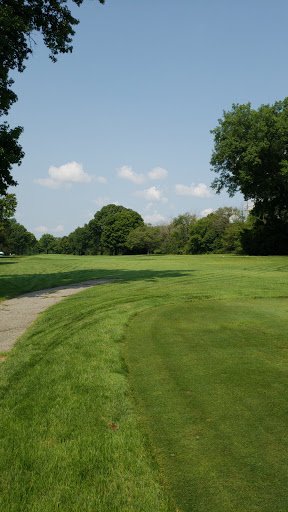 Country Club «Broadmoor Country Club», reviews and photos, 2155 Kessler Blvd W Dr, Indianapolis, IN 46228, USA