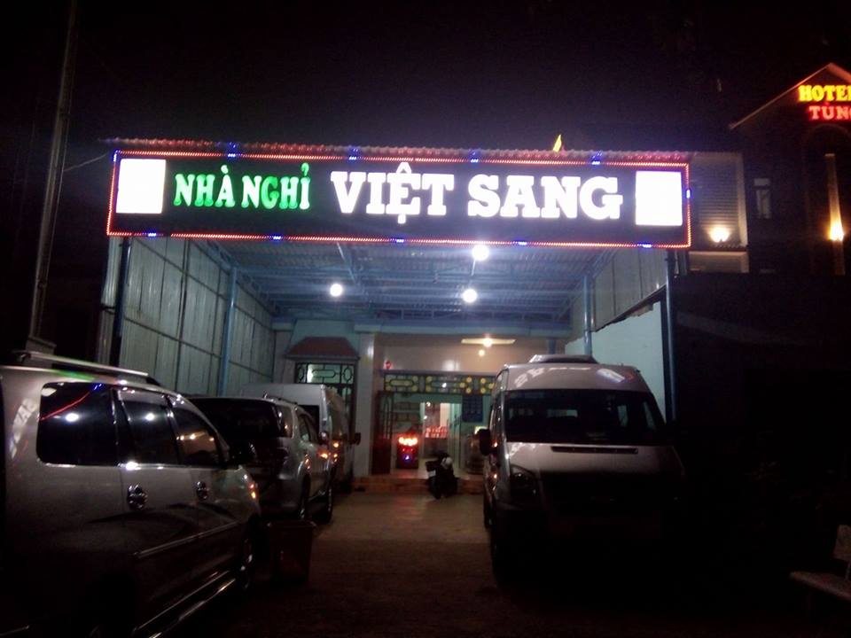 Nhà Nghỉ Việt Sang