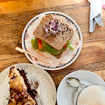 Photo n°1 de l'avis de Francisco. fait le 27/11/2023 à 16:52 sur le  Pêle-Mêle à Berlin