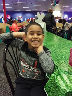 Chuck E. Cheese - photo 99